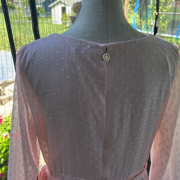 TOMMY HILFIGER
Dotted Chiffon Surplice Dress - Picture 7 of 16